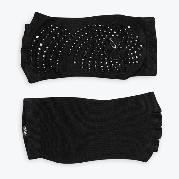 Köp Gaiam Grippy Yoga Socks Medium/Large på